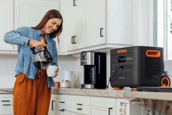 Copia-de-Jackery_Explorer_2000_Plus-08 Copia-de-Jackery_Explorer_2000_Plus-08